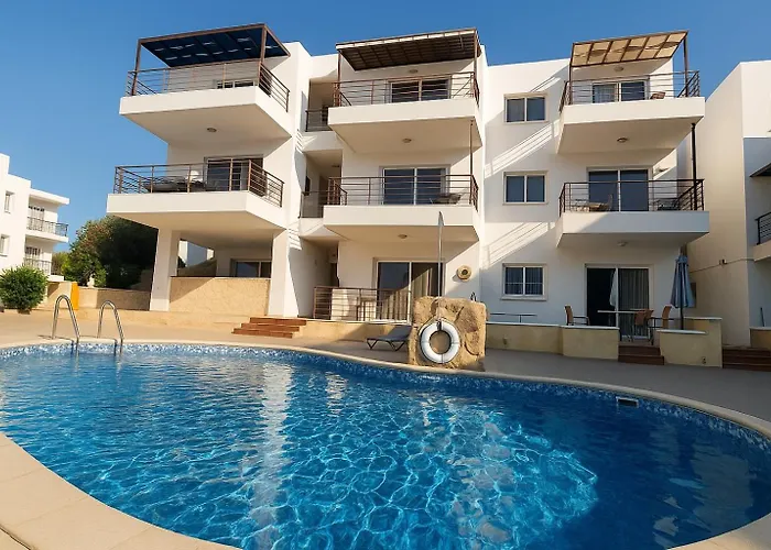 Beachfront Sirena Lighthouse Sea View Daire